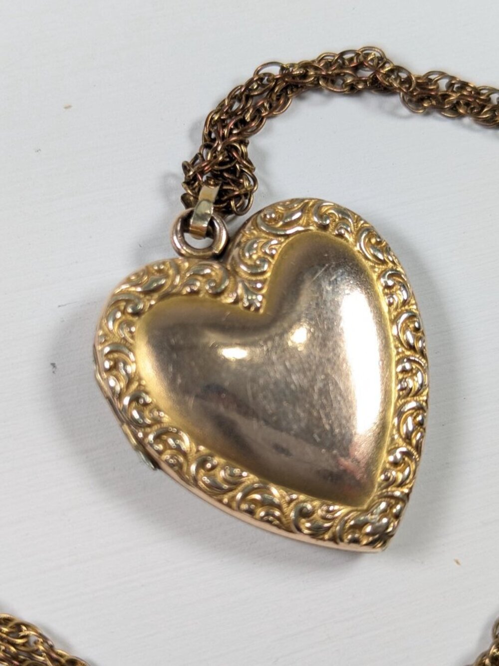Vintage Heart shaped locket, gold toned pinchbeck gold filled photo locket